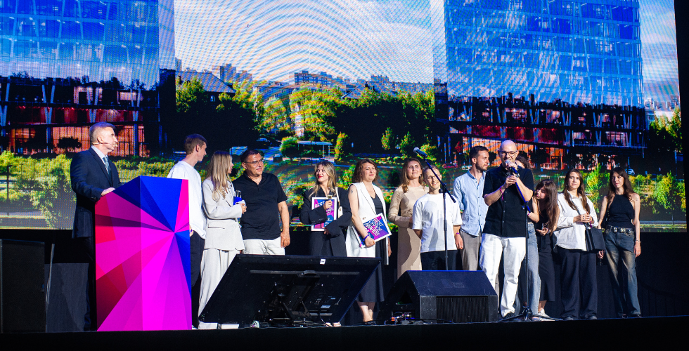 Business & Design Dialogue 2025 – главный форум-выставка дизайна рабочих пространств.