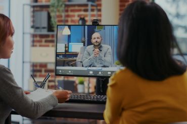 Использование видео в коммуникациях с сотрудниками: офлайн и онлайн