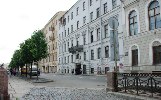 Смольный одобрил реконструкцию дома Абазы под отель